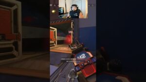 I take it back. The L Star is Crazyy! #apexclips #apex #apexlegends #apexdaily #apexshorts #fyp #fps
