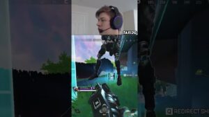 Taxi2g Shows How To Use Your Teammates As Bait With Newcastle! - Apex Legends