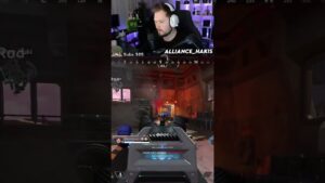 Hakis Absolutely Didn't Disappoint With That Longbow! - Apex Legends